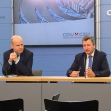 Pressekonferenz mit DRB Vorsitzenden Jens Gnisa, Unionfraktionschef Ralph Brinkhaus Pressekonferenz mit DRB Vorsitzenden Jens Gnisa, Unionfraktionschef Ralph Brinkhaus