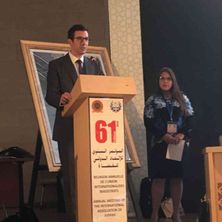 Roland Kemple am Rednerpult auf der IAJ in Marrakesch